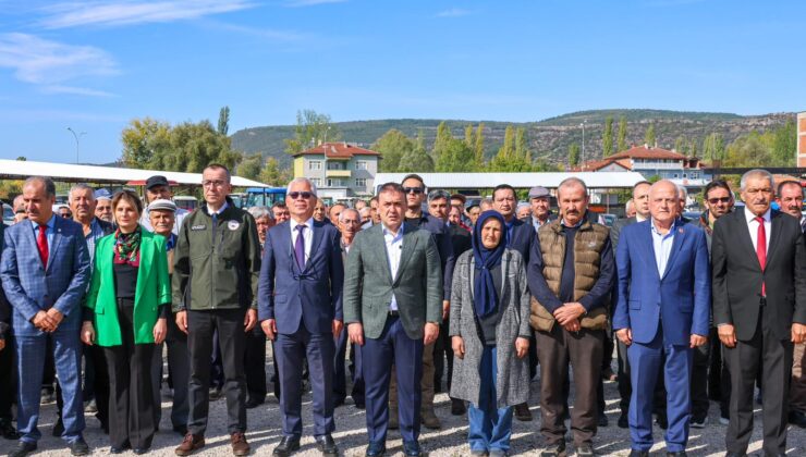 Bilecik’te Tarıma Büyük Destek: “Buğday Tohumluk Projesi” ile 901 Çiftçiye 508 Bin Kilogram Tohum Dağıtıldı