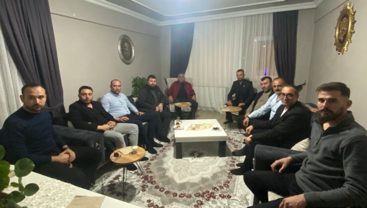 MHP’den Pazaryeri’nde “Hayırlı Günler Komşum” Ziyareti“Milliyetçi Hareket Partisi, sokak sokak, mahalle mahalle vatandaşla buluşuyor”