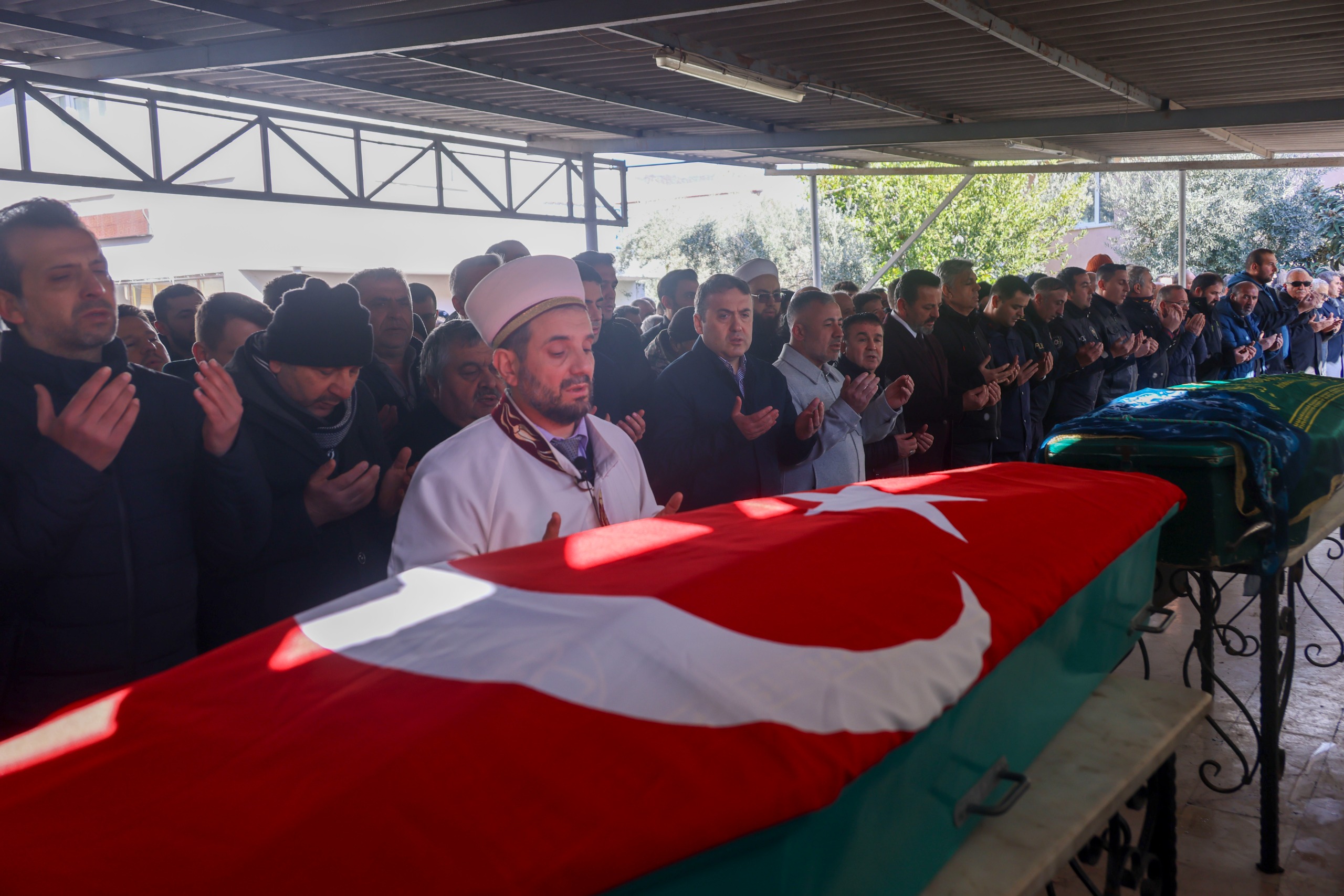 VALİ SÖZER’DEN OSMANELİ’NDE ANLAMLI VEFA