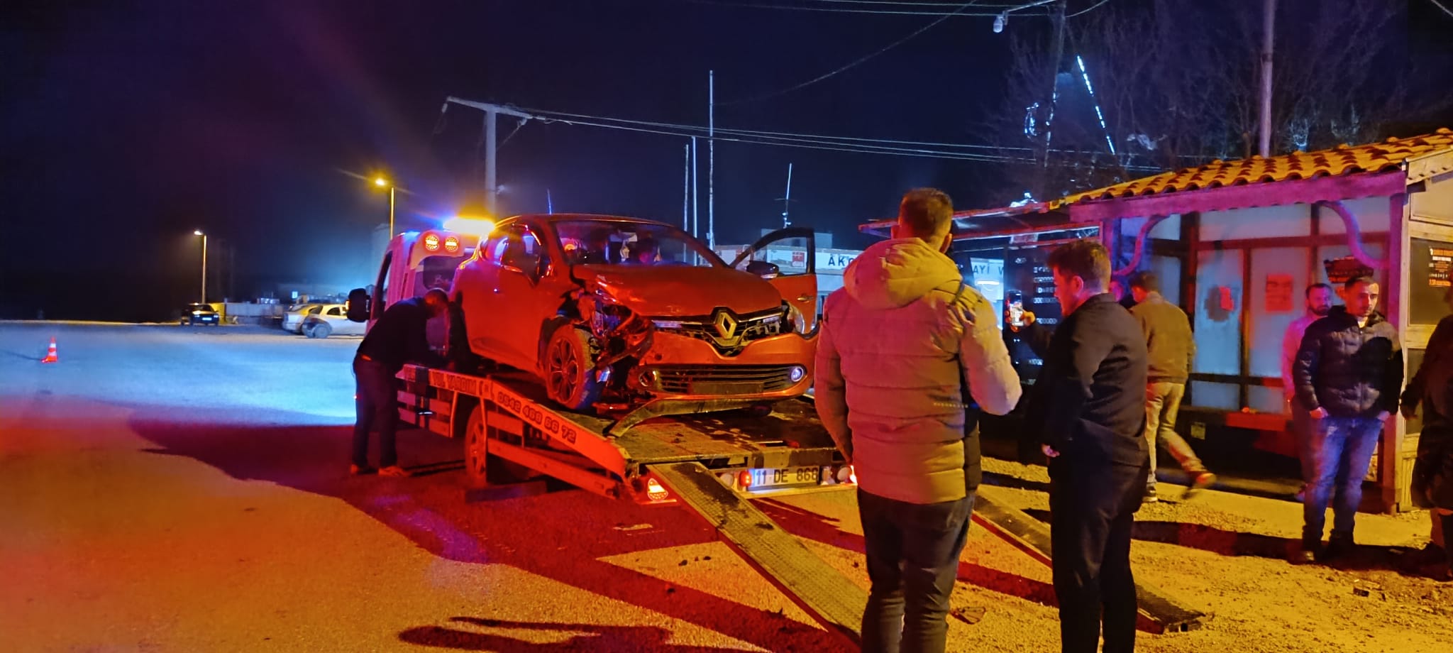 Pazaryeri’nde Trafik Kazası: 5 Kişi Yaralandı