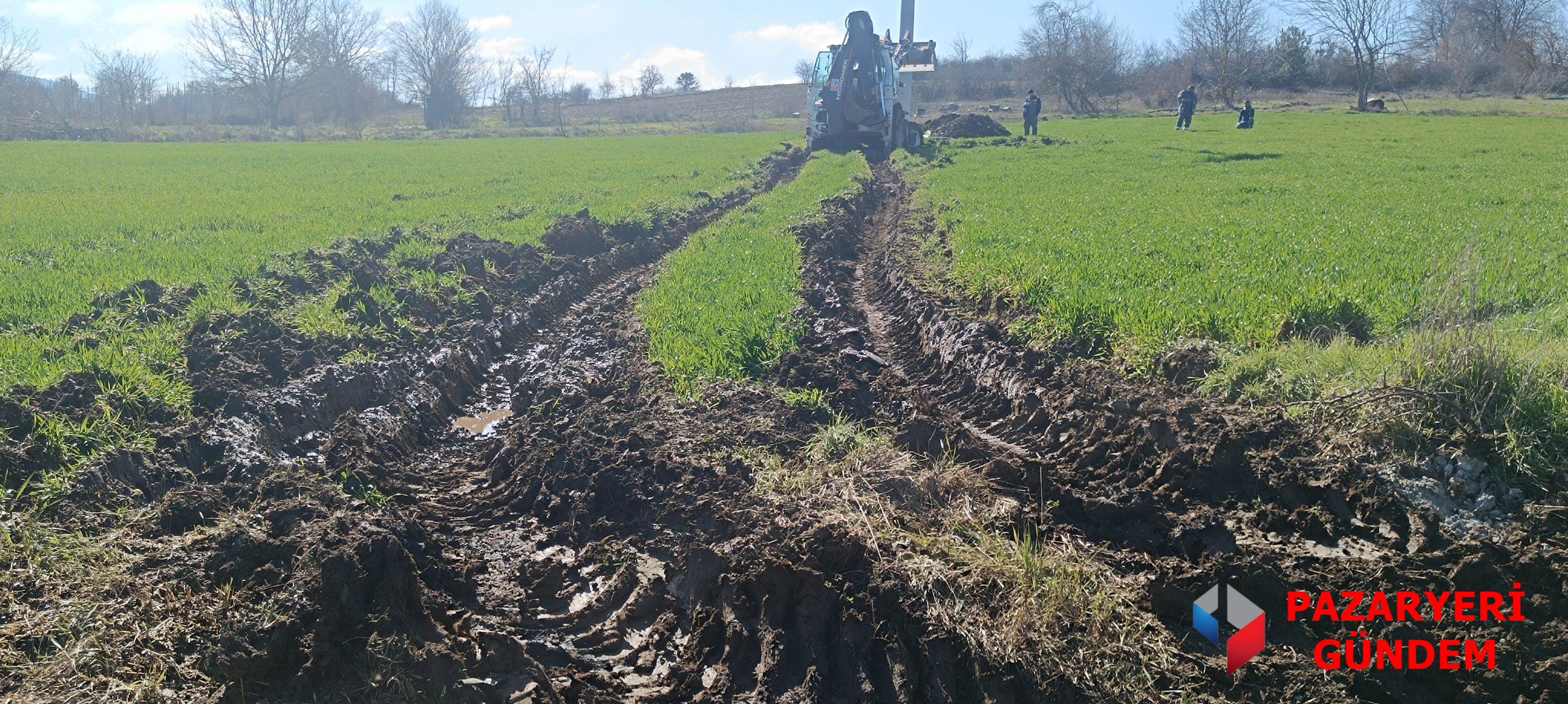 Pazaryeri’nde Çiftçi İsyan Etti “Direk Dikildi, Çiftçinin Emeği Yıkıldı”