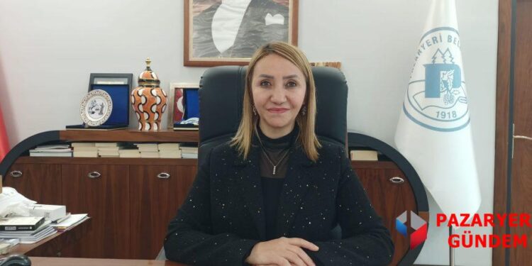 Başkan Tekin yıkılacak hükümet konağı binasını inceledi