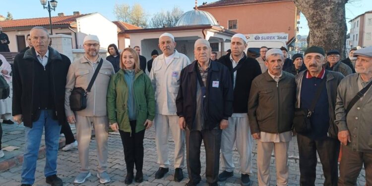 Bilecik’ten Kutsal Yolculuğa İlk Uğurlama: Gözyaşı, Dua ve Büyük Heyecan
