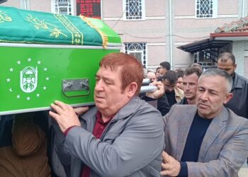 Nazmi Ceyhan son yolculuğuna dualarla uğurlandı