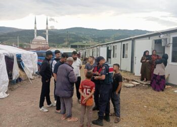 MEVSİMLİK İŞÇİLERE JANDARMA DENETİMİ