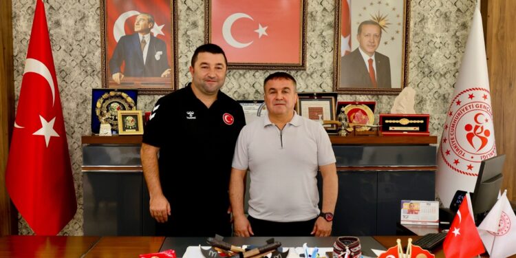 BİLECİKLİ ANTRENÖR VE SPORCU BALKAN ŞAMPİYONASI’NDA TÜRKİYE’Yİ TEMSİL EDECEK